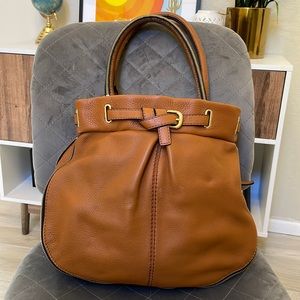 GUC Gianni Bini Zipper hobo